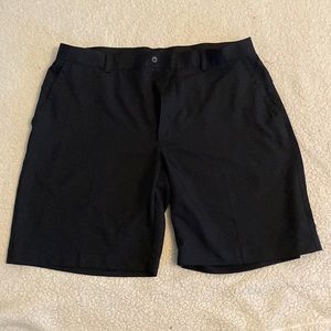 Men’s PGA Tour Black Golf Shorts, Size 38